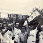 河殇"总撰稿人、作家苏晓康（右四）曾与多名知识分子上街声援学生