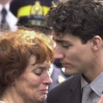 加拿大总理小土豆和他妈