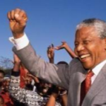 南非总统曼德拉搞垮了南非和非洲