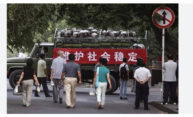 官媒：维稳经费五年翻番 将近一万四千亿元