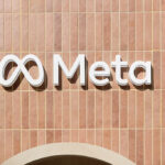 Meta突传大消息震动硅谷, 效益很好但8000人将被裁