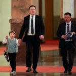 马斯克公开羞辱习近平，中国防火墙沦为全球笑柄！
