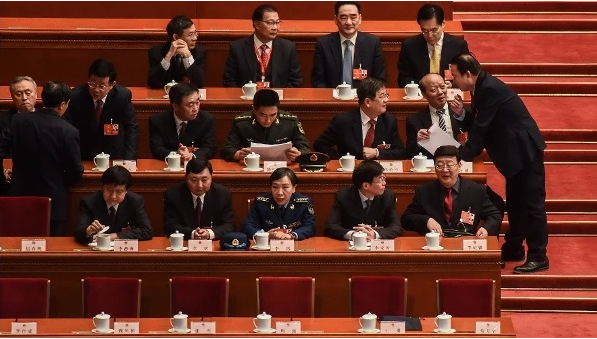 胡锦涛大秘高调现身 他奉命架空蔡奇
