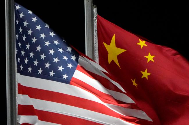 美国国旗中国国旗贸易战