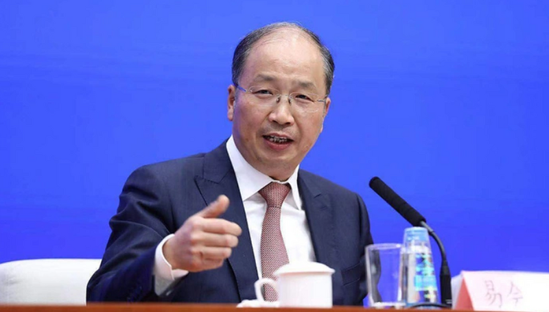 中国证监会前主席易会满先前被控涉贿与权色交易，在9月30日遭到移送检方并被起诉。近日网路上更盛传，易会满的权色交易牵扯到73名女性，甚至内含幼齿姊妹花。（图撷自网路）
